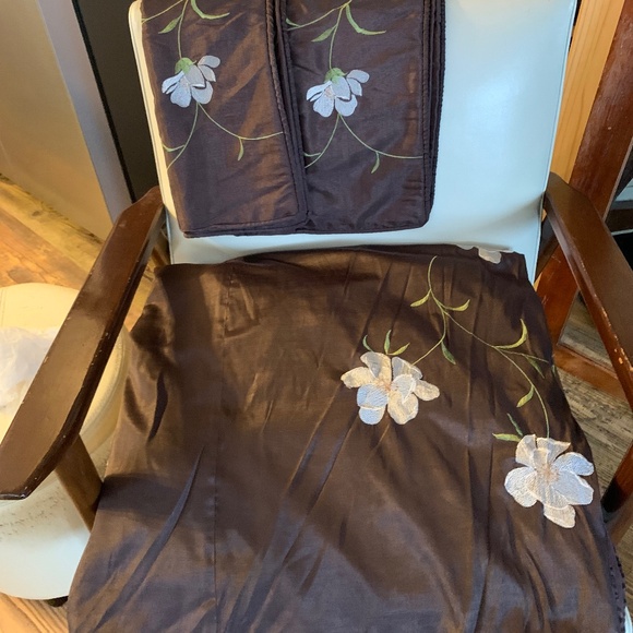 Comforter Couver - Picture 1 of 2